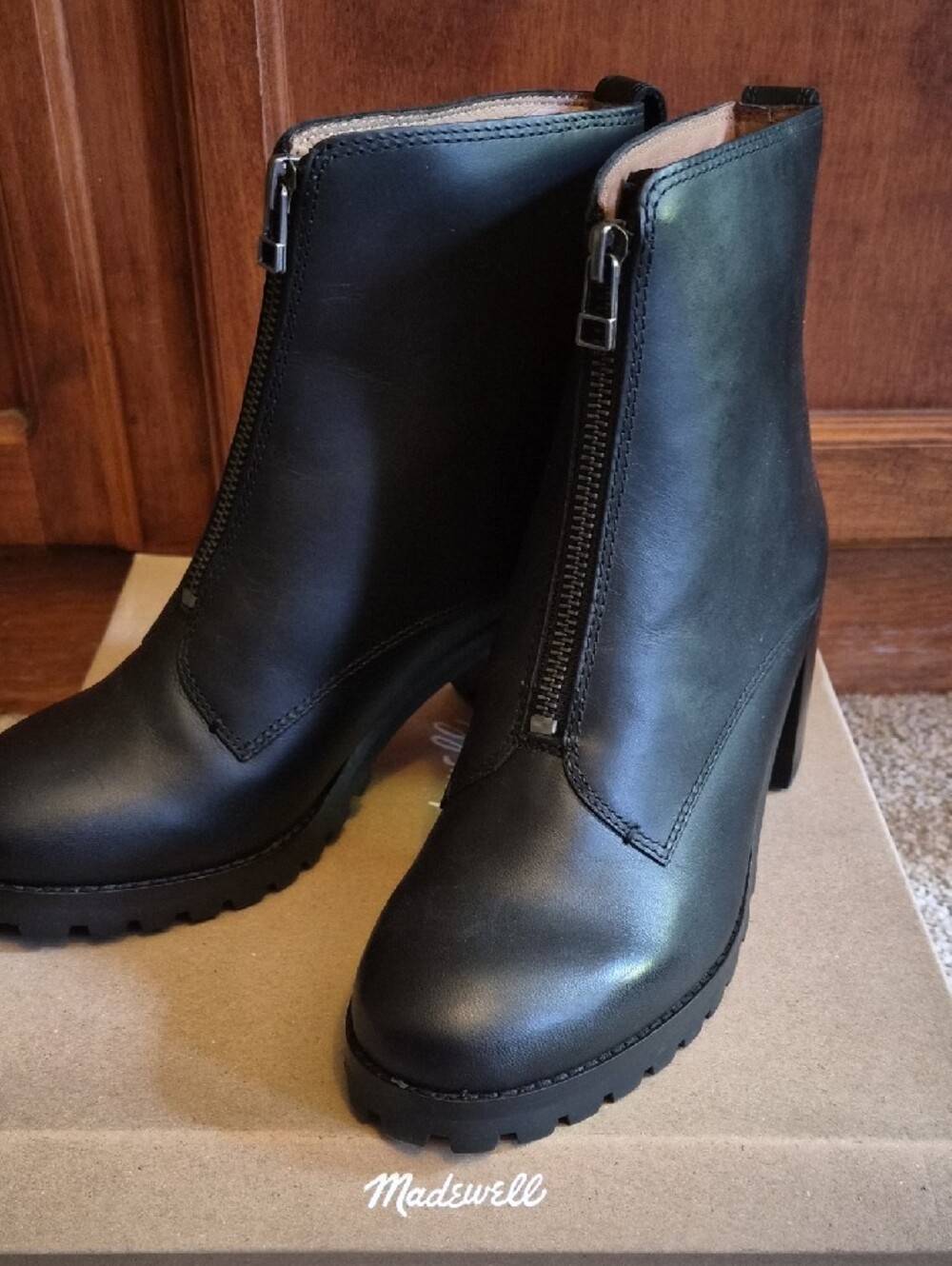 NIB Madewell True Black Zip-Front Leather Ankle Boots SZ 8